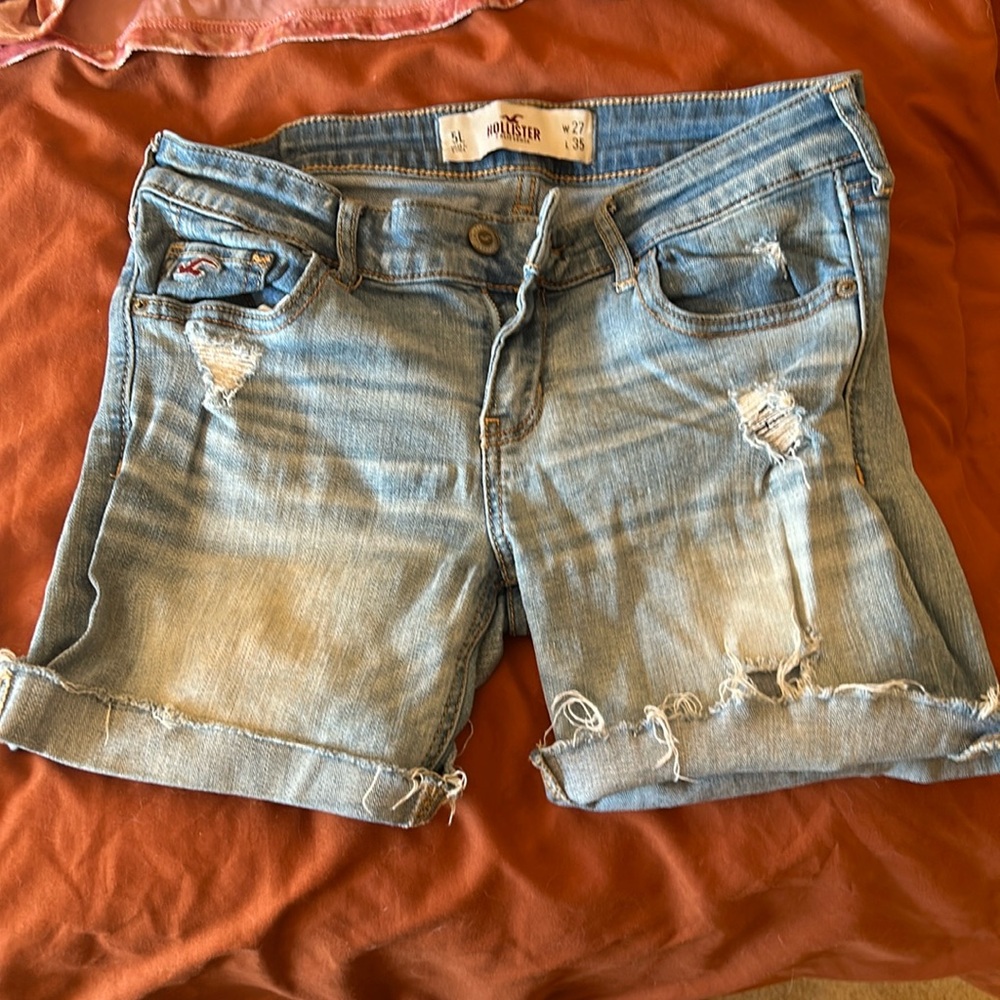 Size 27 Bermuda shorts
